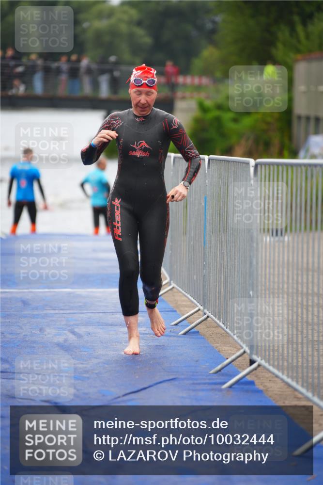 30.08.2026 - Elbe Triathlon Hamburg LAZAROV Photography http://msf.ph/oto/10032444 30.08.2026 08:42:01 Schwimmen 253, 298, 348, 379 meine-sportfotos.de