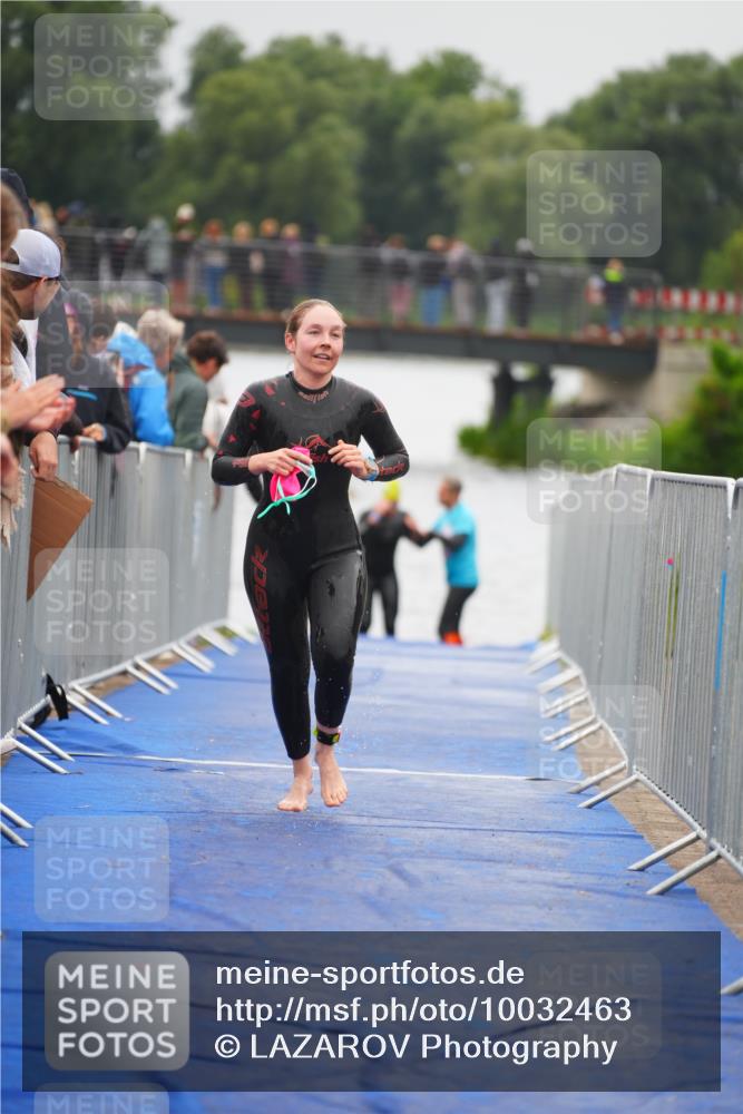 30.08.2026 - Elbe Triathlon Hamburg LAZAROV Photography http://msf.ph/oto/10032463 30.08.2026 08:42:20 Schwimmen 358 meine-sportfotos.de