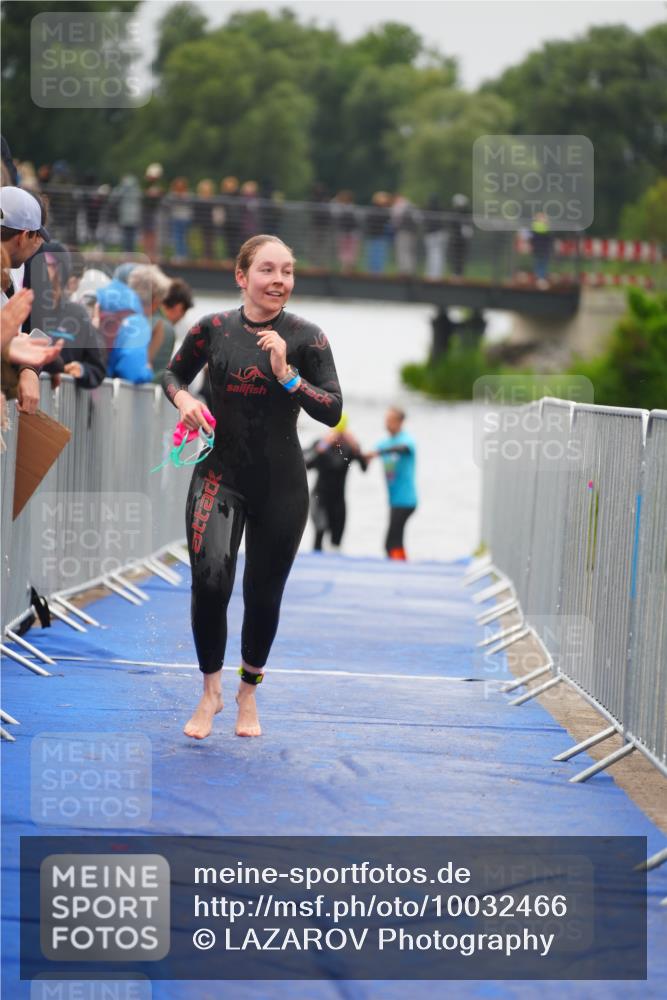 30.08.2026 - Elbe Triathlon Hamburg LAZAROV Photography http://msf.ph/oto/10032466 30.08.2026 08:42:20 Schwimmen 358 meine-sportfotos.de