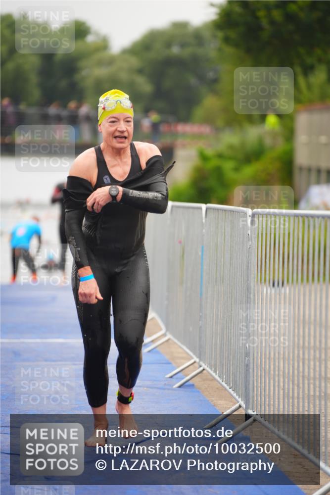 30.08.2026 - Elbe Triathlon Hamburg LAZAROV Photography http://msf.ph/oto/10032500 30.08.2026 08:42:35 Schwimmen 358, 385 meine-sportfotos.de