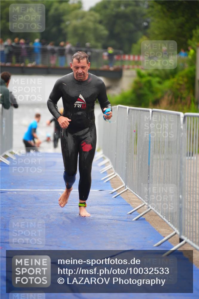 30.08.2026 - Elbe Triathlon Hamburg LAZAROV Photography http://msf.ph/oto/10032533 30.08.2026 08:42:54 Schwimmen 289, 293 meine-sportfotos.de