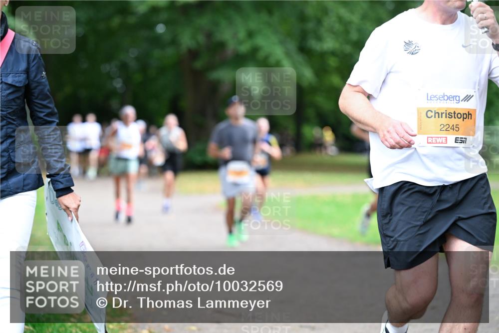 30.08.2026 - Blankeneser Heldenlauf Dr. Thomas Lammeyer http://msf.ph/oto/10032569 30.08.2026 10:36:51 Laufen 2245 meine-sportfotos.de