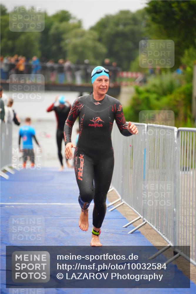 30.08.2026 - Elbe Triathlon Hamburg LAZAROV Photography http://msf.ph/oto/10032584 30.08.2026 08:43:10 Schwimmen 249, 352, 362 meine-sportfotos.de