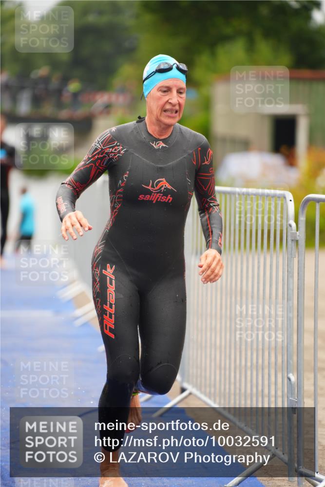 30.08.2026 - Elbe Triathlon Hamburg LAZAROV Photography http://msf.ph/oto/10032591 30.08.2026 08:43:11 Schwimmen 249, 352, 362 meine-sportfotos.de