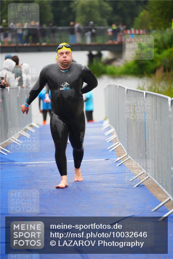 30.08.2026 - Elbe Triathlon Hamburg LAZAROV Photography http://msf.ph/oto/10032646 30.08.2026 08:43:30 Schwimmen 267, 283, 319, 381 meine-sportfotos.de