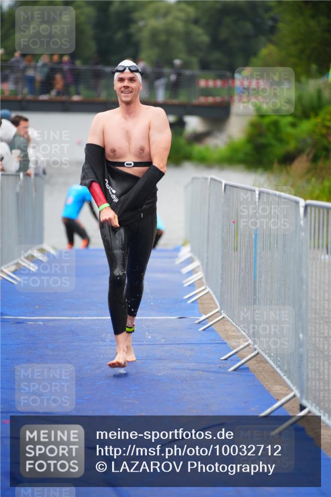 30.08.2026 - Elbe Triathlon Hamburg LAZAROV Photography http://msf.ph/oto/10032712 30.08.2026 08:44:07 Schwimmen 445 meine-sportfotos.de