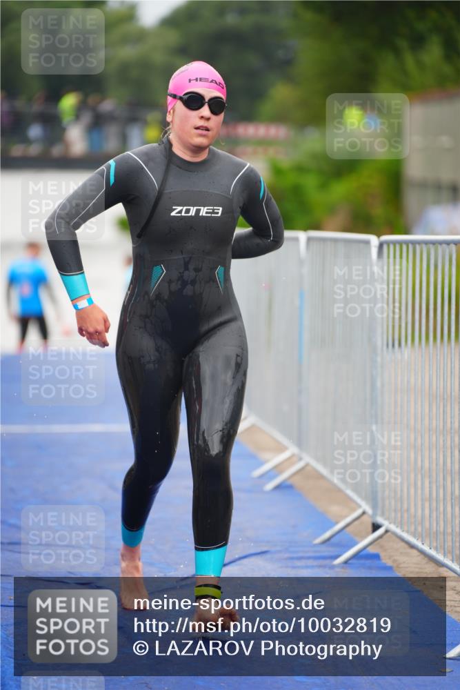 30.08.2026 - Elbe Triathlon Hamburg LAZAROV Photography http://msf.ph/oto/10032819 30.08.2026 08:46:08 Schwimmen 330 meine-sportfotos.de