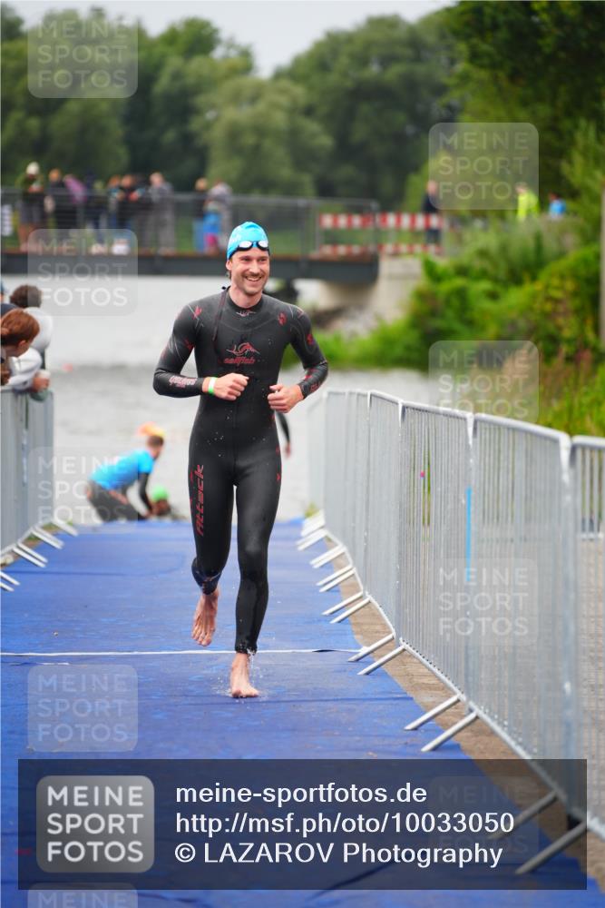 30.08.2026 - Elbe Triathlon Hamburg LAZAROV Photography http://msf.ph/oto/10033050 30.08.2026 08:48:20 Schwimmen 458 meine-sportfotos.de