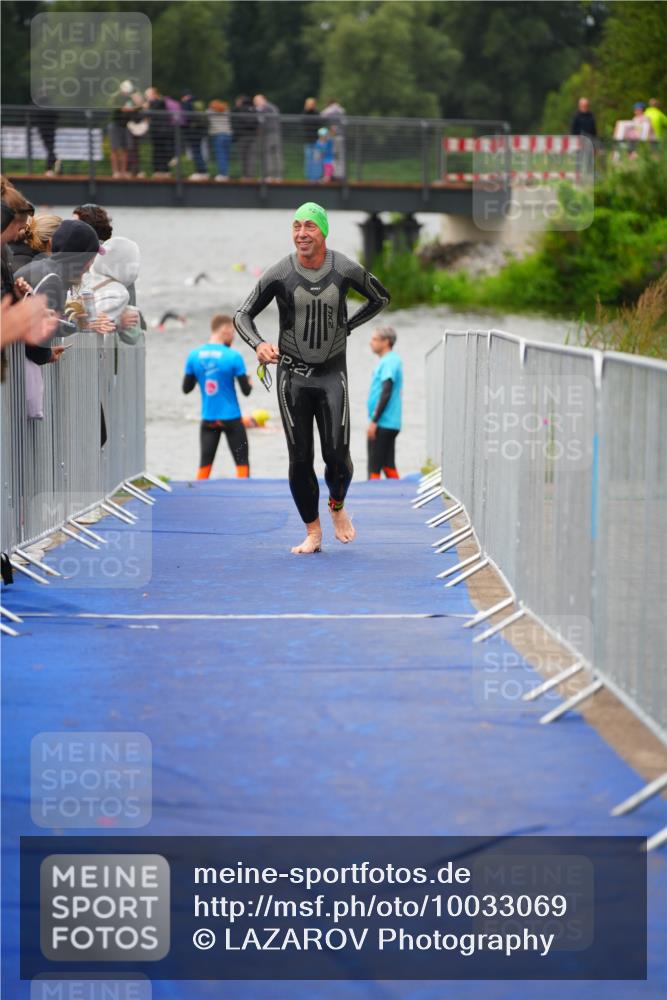 30.08.2026 - Elbe Triathlon Hamburg LAZAROV Photography http://msf.ph/oto/10033069 30.08.2026 08:48:30 Schwimmen 261, 458 meine-sportfotos.de