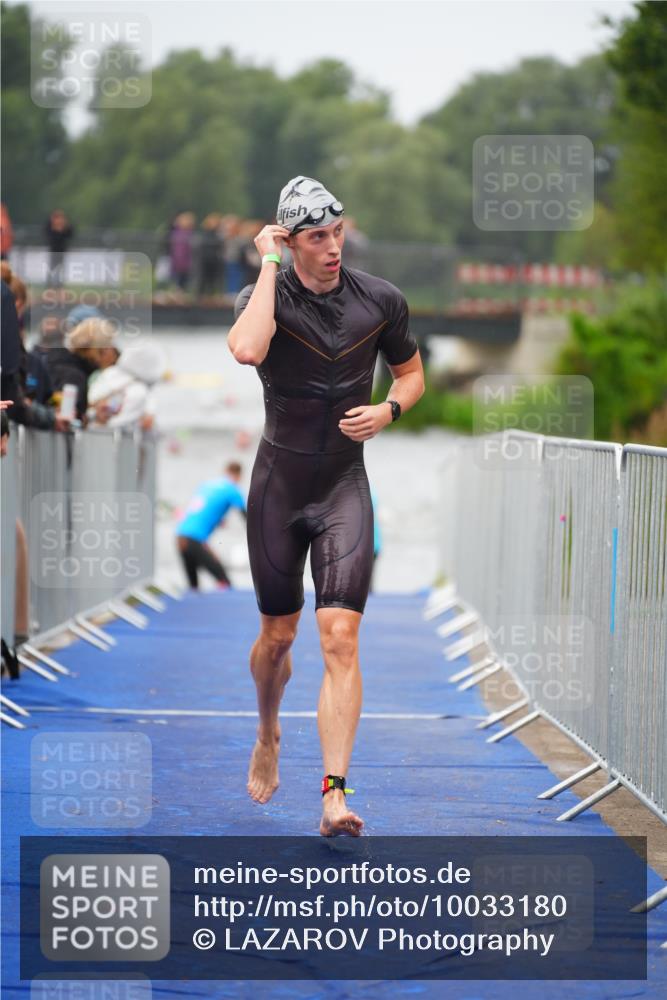 30.08.2026 - Elbe Triathlon Hamburg LAZAROV Photography http://msf.ph/oto/10033180 30.08.2026 08:49:39 Schwimmen 397 meine-sportfotos.de