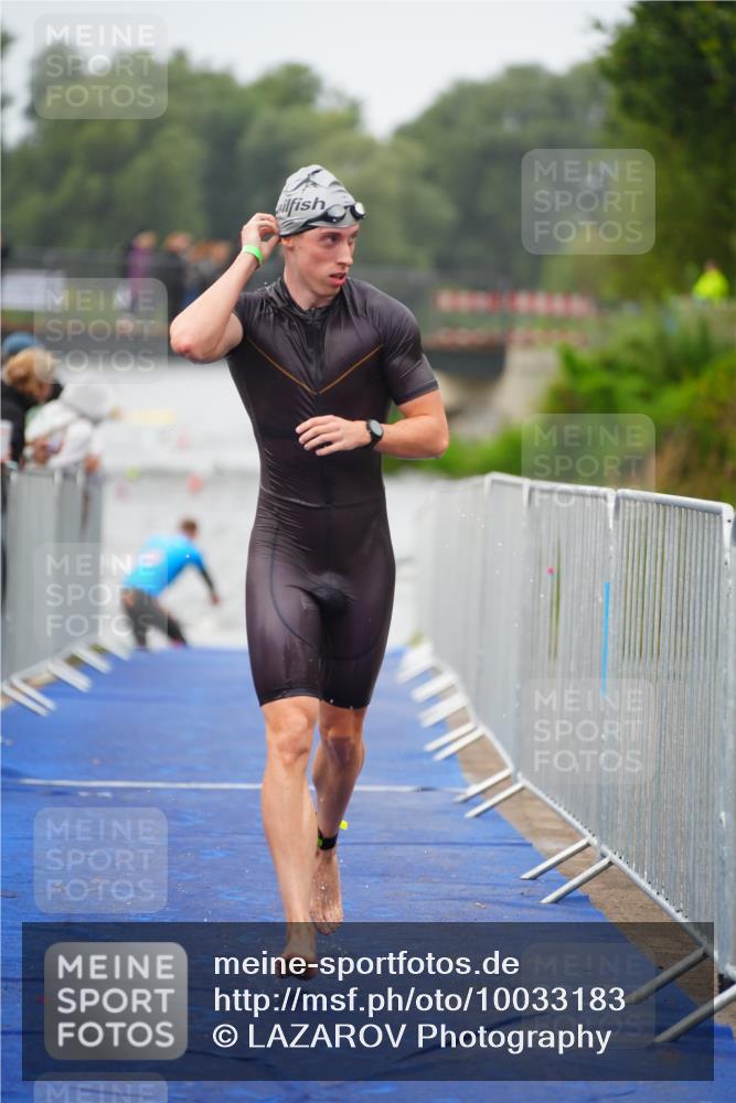 30.08.2026 - Elbe Triathlon Hamburg LAZAROV Photography http://msf.ph/oto/10033183 30.08.2026 08:49:40 Schwimmen 397 meine-sportfotos.de