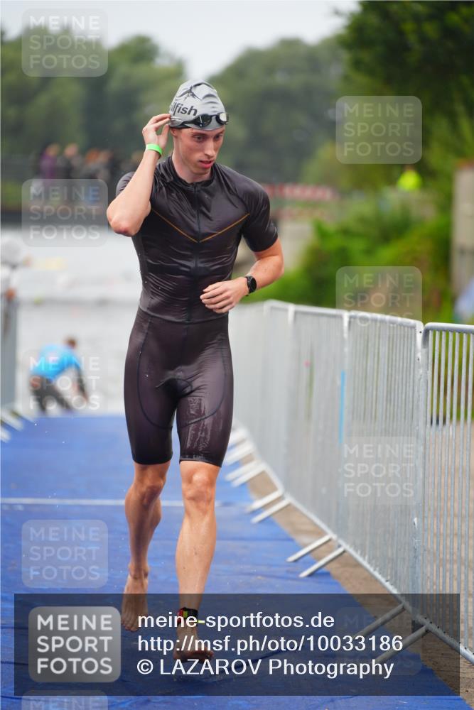 30.08.2026 - Elbe Triathlon Hamburg LAZAROV Photography http://msf.ph/oto/10033186 30.08.2026 08:49:40 Schwimmen 397 meine-sportfotos.de