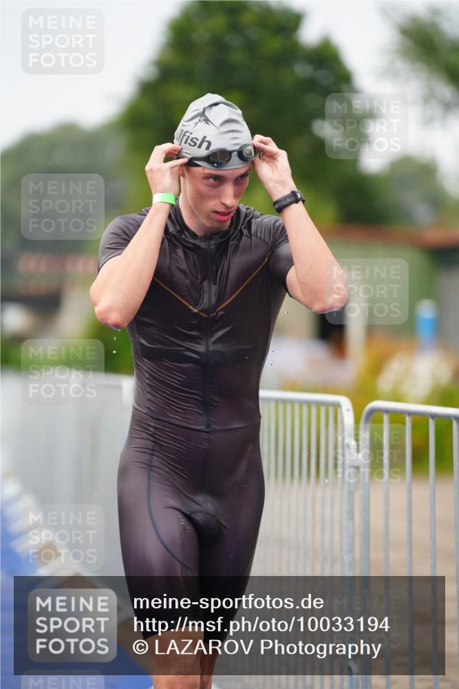 30.08.2026 - Elbe Triathlon Hamburg LAZAROV Photography http://msf.ph/oto/10033194 30.08.2026 08:49:41 Schwimmen 397 meine-sportfotos.de