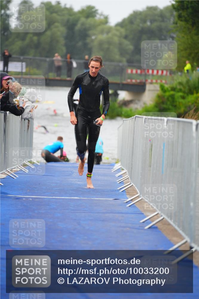 30.08.2026 - Elbe Triathlon Hamburg LAZAROV Photography http://msf.ph/oto/10033200 30.08.2026 08:49:53 Schwimmen 397, 414 meine-sportfotos.de