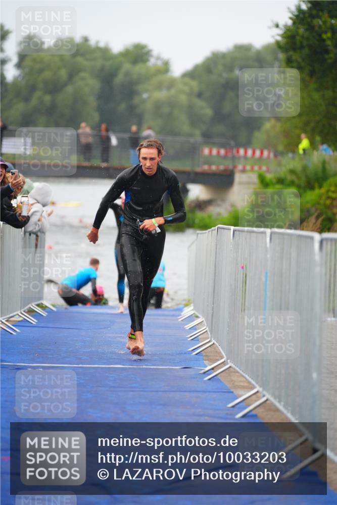 30.08.2026 - Elbe Triathlon Hamburg LAZAROV Photography http://msf.ph/oto/10033203 30.08.2026 08:49:54 Schwimmen 397, 414 meine-sportfotos.de