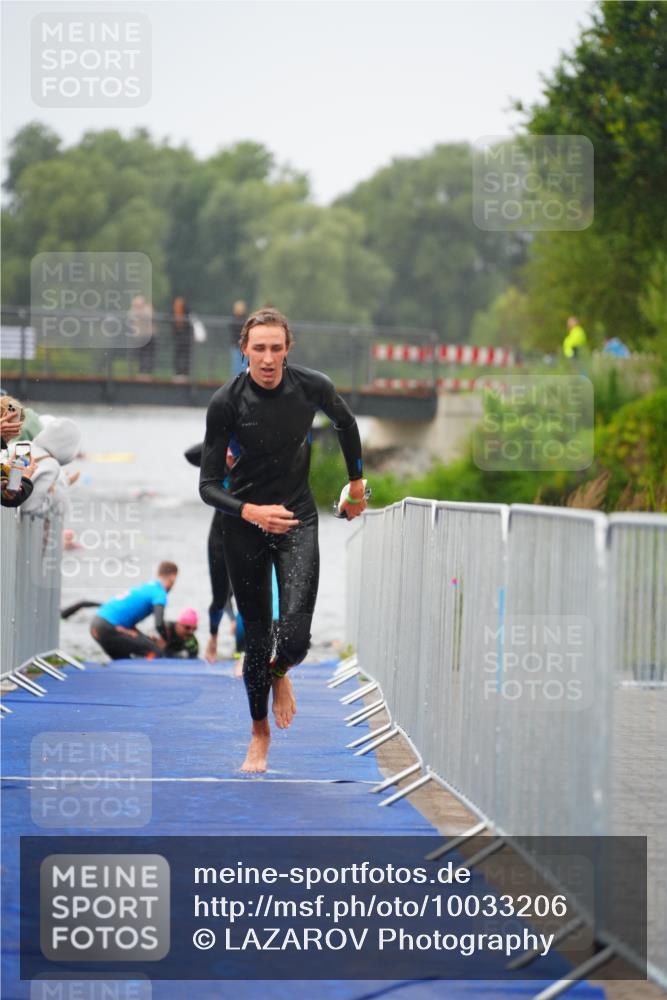 30.08.2026 - Elbe Triathlon Hamburg LAZAROV Photography http://msf.ph/oto/10033206 30.08.2026 08:49:54 Schwimmen 397, 414 meine-sportfotos.de
