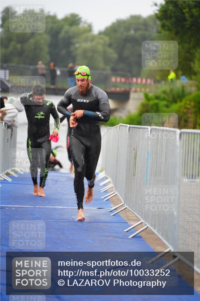 30.08.2026 - Elbe Triathlon Hamburg LAZAROV Photography http://msf.ph/oto/10033252 30.08.2026 08:50:02 Schwimmen 399, 414, 417, 496 meine-sportfotos.de