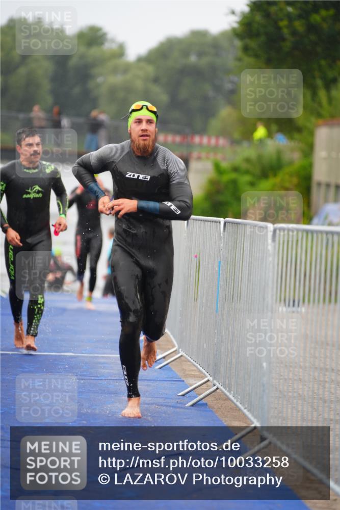 30.08.2026 - Elbe Triathlon Hamburg LAZAROV Photography http://msf.ph/oto/10033258 30.08.2026 08:50:02 Schwimmen 399, 414, 417, 496 meine-sportfotos.de