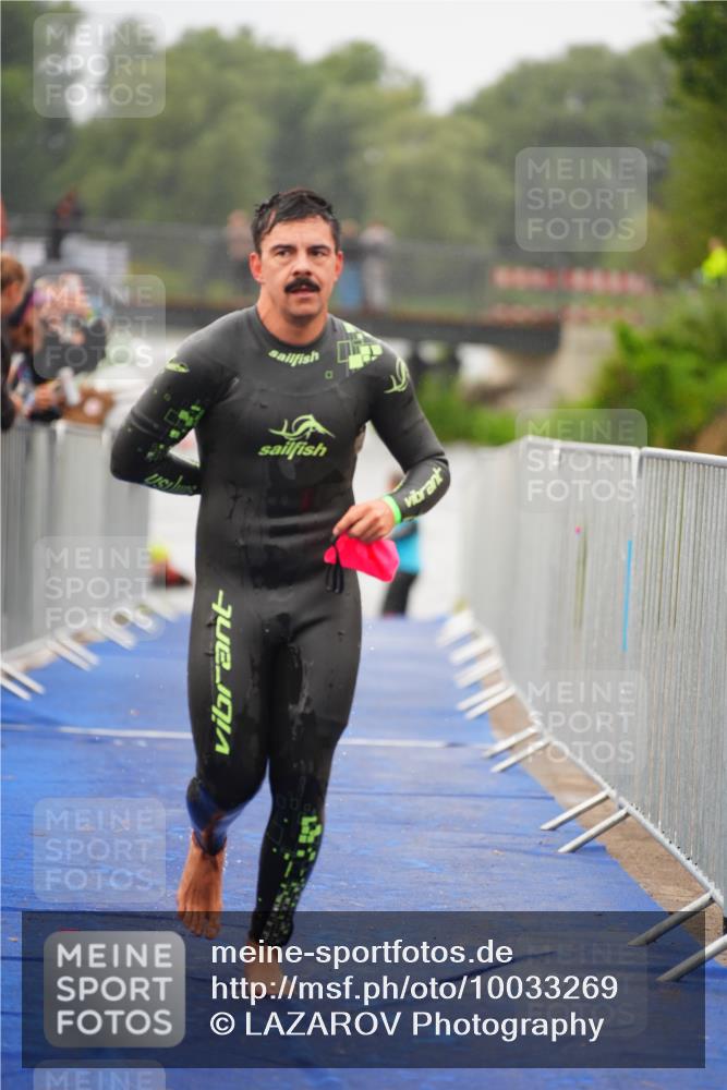 30.08.2026 - Elbe Triathlon Hamburg LAZAROV Photography http://msf.ph/oto/10033269 30.08.2026 08:50:05 Schwimmen 399, 414, 417, 476, 496 meine-sportfotos.de