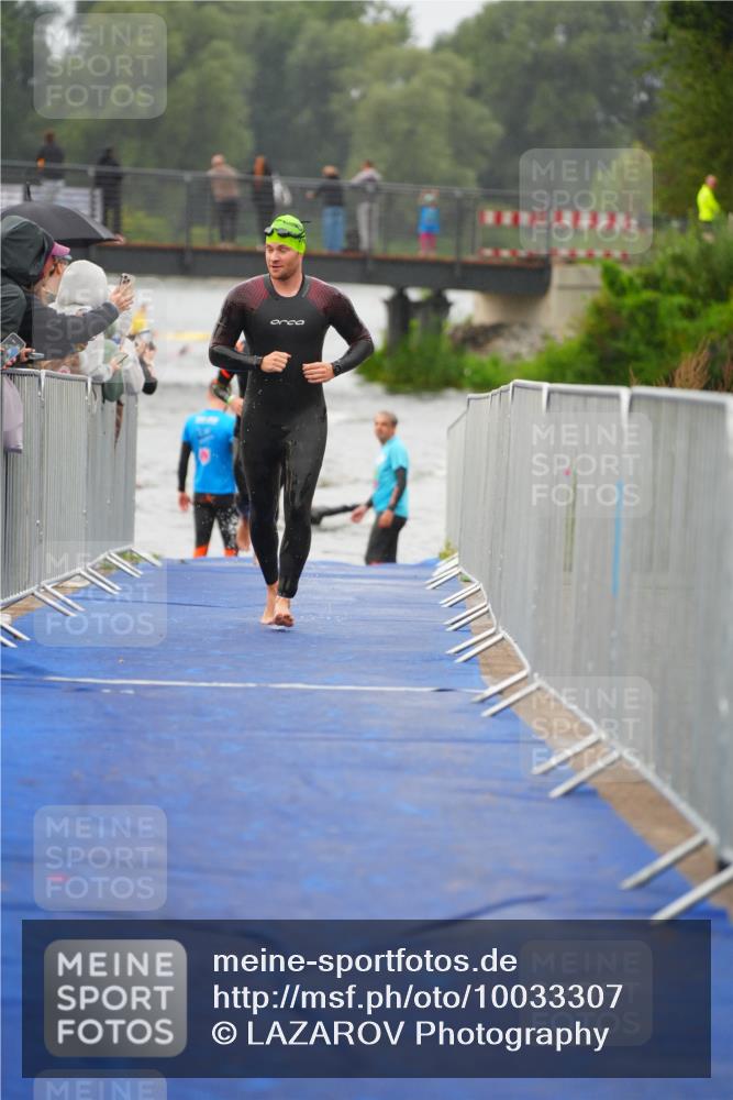 30.08.2026 - Elbe Triathlon Hamburg LAZAROV Photography http://msf.ph/oto/10033307 30.08.2026 08:50:12 Schwimmen 399, 417, 476, 480, 496 meine-sportfotos.de