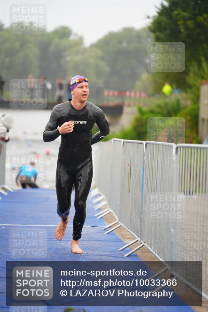 30.08.2026 - Elbe Triathlon Hamburg LAZAROV Photography http://msf.ph/oto/10033366 30.08.2026 08:50:26 Schwimmen 444, 446, 480 meine-sportfotos.de