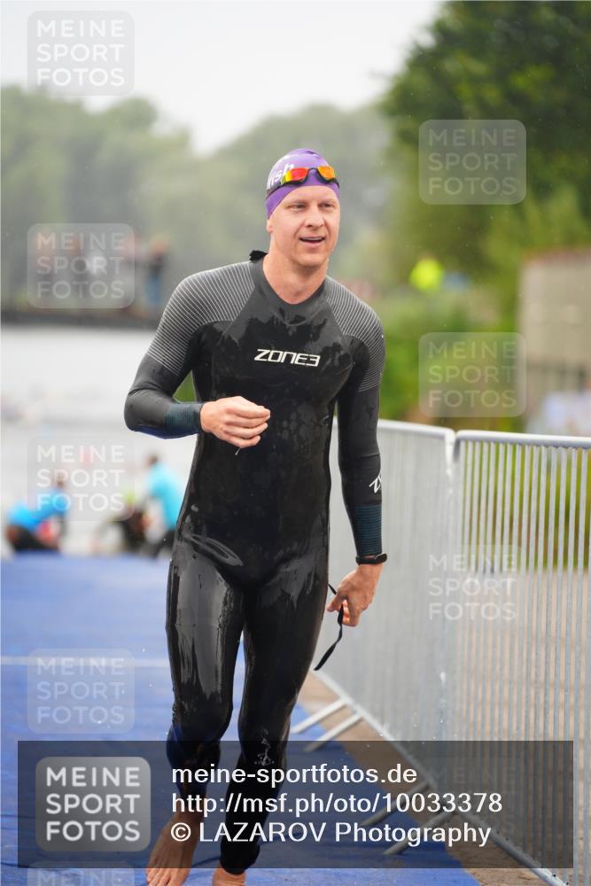 30.08.2026 - Elbe Triathlon Hamburg LAZAROV Photography http://msf.ph/oto/10033378 30.08.2026 08:50:28 Schwimmen 444, 446, 480 meine-sportfotos.de
