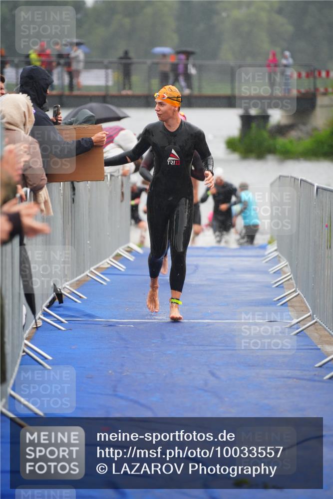 30.08.2026 - Elbe Triathlon Hamburg LAZAROV Photography http://msf.ph/oto/10033557 30.08.2026 08:51:46 Schwimmen 248, 394, 430, 464, 481 meine-sportfotos.de