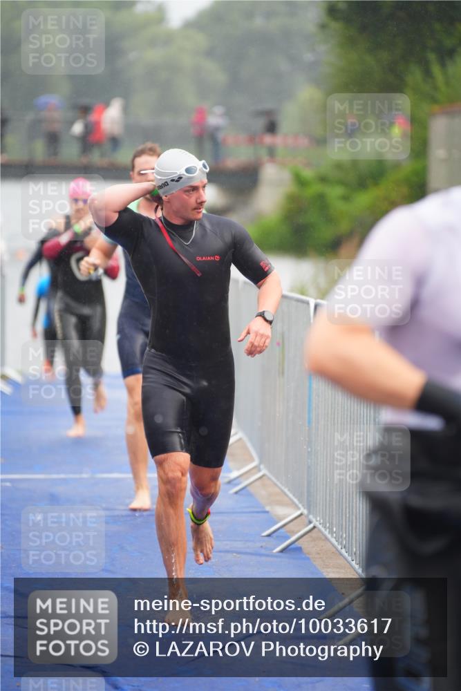 30.08.2026 - Elbe Triathlon Hamburg LAZAROV Photography http://msf.ph/oto/10033617 30.08.2026 08:51:55 Schwimmen 405, 420, 425, 426, 428, 430, 464, 481 meine-sportfotos.de