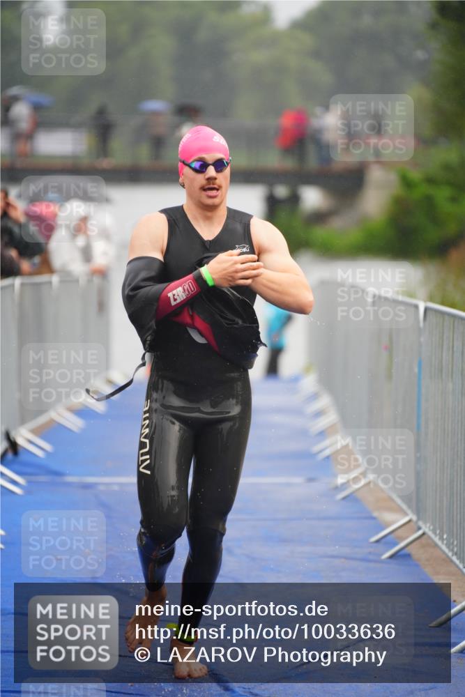 30.08.2026 - Elbe Triathlon Hamburg LAZAROV Photography http://msf.ph/oto/10033636 30.08.2026 08:51:58 Schwimmen 405, 420, 425, 426, 428, 430, 481, 493 meine-sportfotos.de