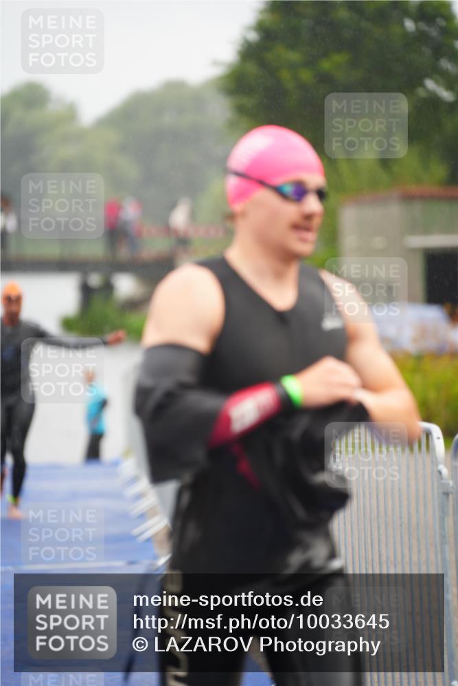 30.08.2026 - Elbe Triathlon Hamburg LAZAROV Photography http://msf.ph/oto/10033645 30.08.2026 08:51:59 Schwimmen 405, 420, 425, 426, 428, 430, 481, 493 meine-sportfotos.de