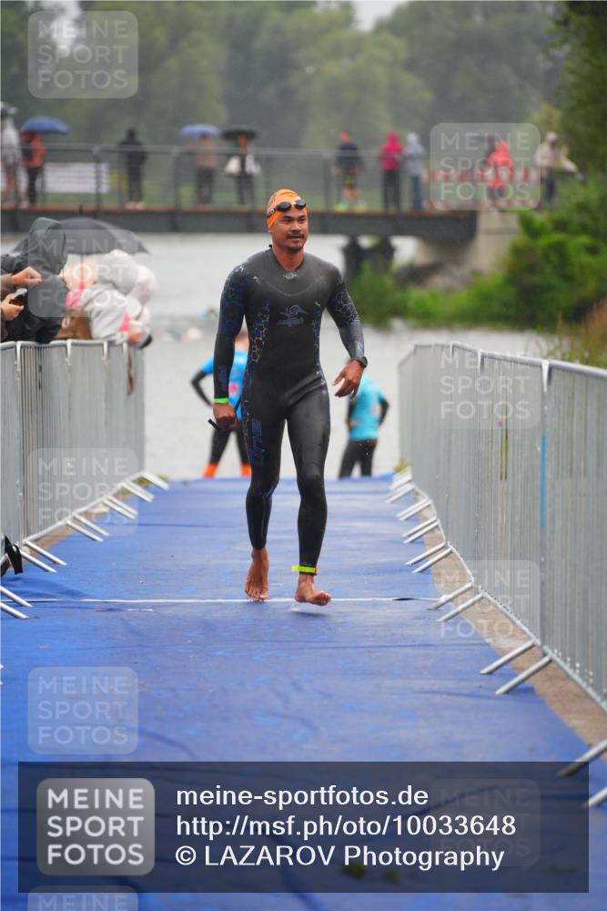 30.08.2026 - Elbe Triathlon Hamburg LAZAROV Photography http://msf.ph/oto/10033648 30.08.2026 08:52:01 Schwimmen 405, 420, 425, 426, 428, 430, 481, 493 meine-sportfotos.de