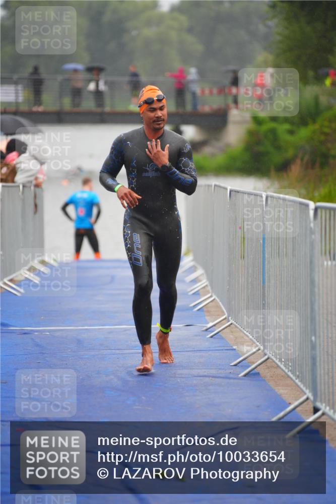 30.08.2026 - Elbe Triathlon Hamburg LAZAROV Photography http://msf.ph/oto/10033654 30.08.2026 08:52:02 Schwimmen 405, 420, 425, 426, 428, 430, 481, 493 meine-sportfotos.de