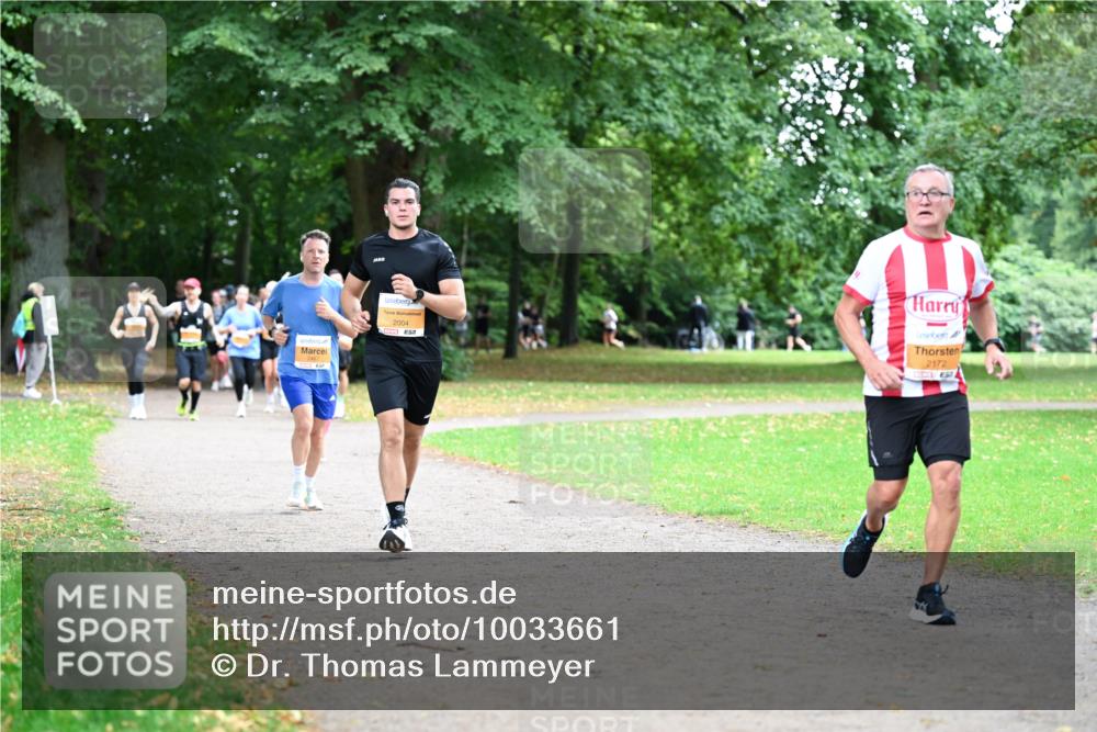 30.08.2026 - Blankeneser Heldenlauf Dr. Thomas Lammeyer http://msf.ph/oto/10033661 30.08.2026 10:39:10 Laufen 2004, 2172 meine-sportfotos.de