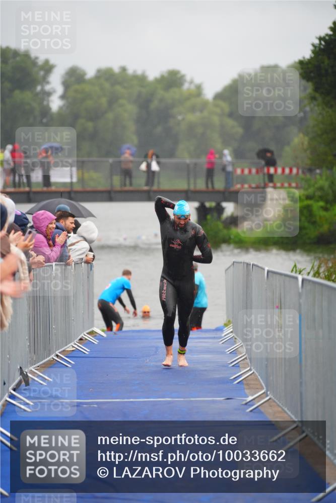 30.08.2026 - Elbe Triathlon Hamburg LAZAROV Photography http://msf.ph/oto/10033662 30.08.2026 08:52:54 Schwimmen 613 meine-sportfotos.de