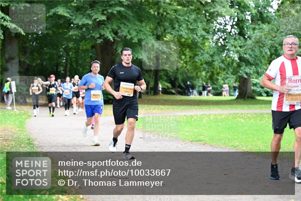 30.08.2026 - Blankeneser Heldenlauf Dr. Thomas Lammeyer http://msf.ph/oto/10033667 30.08.2026 10:39:11 Laufen 2004, 2172 meine-sportfotos.de