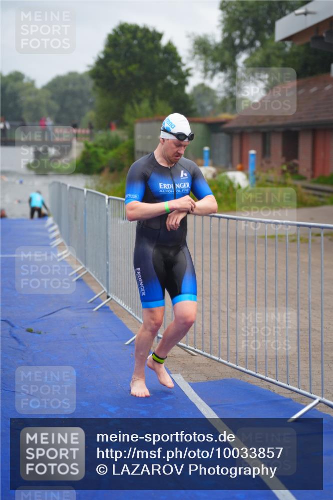 30.08.2026 - Elbe Triathlon Hamburg LAZAROV Photography http://msf.ph/oto/10033857 30.08.2026 08:53:35 Schwimmen 438 meine-sportfotos.de