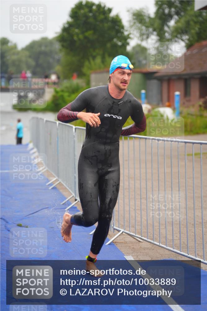 30.08.2026 - Elbe Triathlon Hamburg LAZAROV Photography http://msf.ph/oto/10033889 30.08.2026 08:53:54 Schwimmen 460, 501, 595, 1895 meine-sportfotos.de