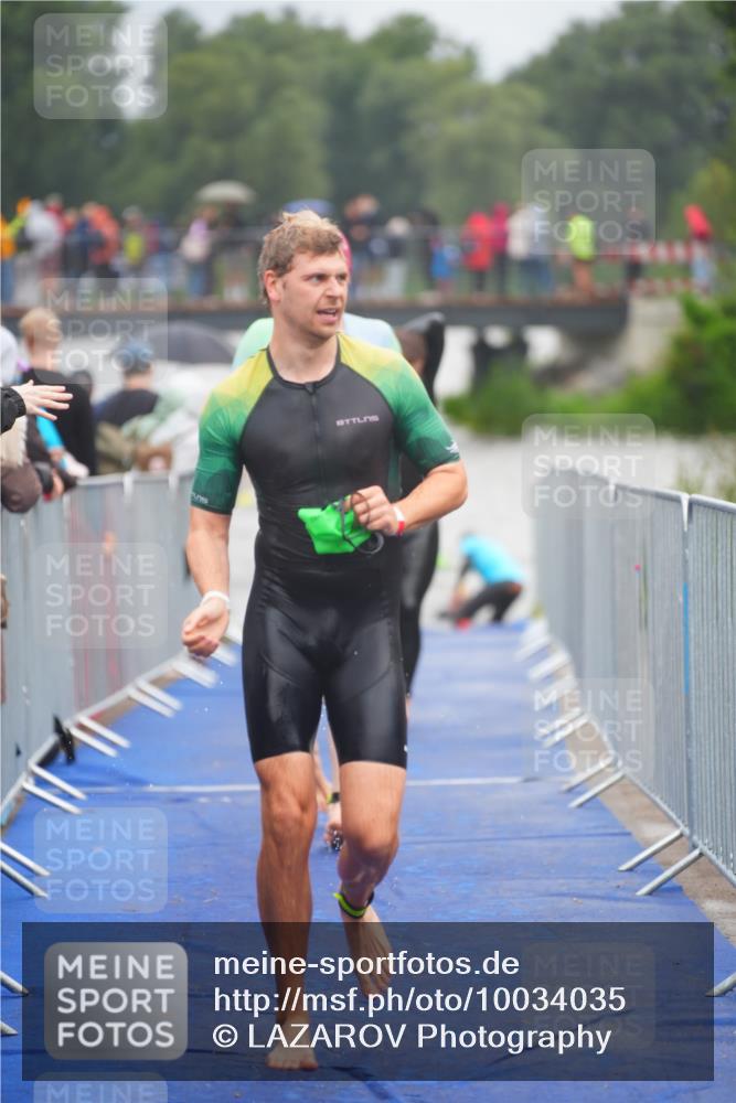 30.08.2026 - Elbe Triathlon Hamburg LAZAROV Photography http://msf.ph/oto/10034035 30.08.2026 08:55:53 Schwimmen 449, 504, 532, 542, 543, 544, 622 meine-sportfotos.de