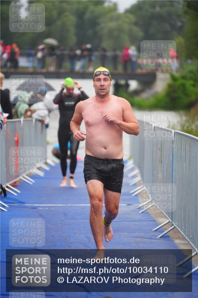 30.08.2026 - Elbe Triathlon Hamburg LAZAROV Photography http://msf.ph/oto/10034110 30.08.2026 08:56:13 Schwimmen 429, 498, 512, 534 meine-sportfotos.de
