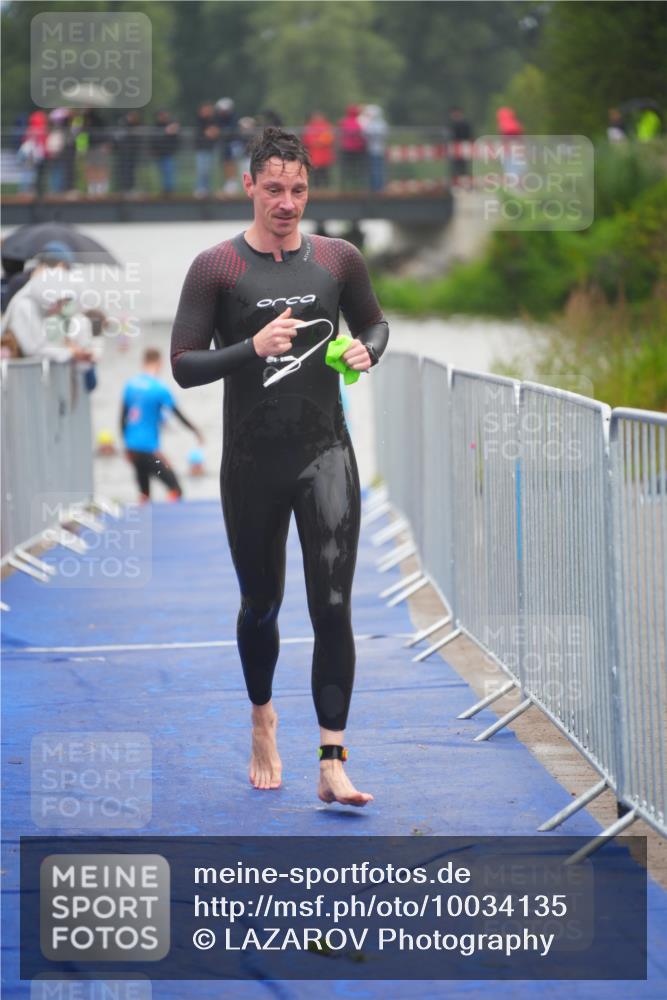 30.08.2026 - Elbe Triathlon Hamburg LAZAROV Photography http://msf.ph/oto/10034135 30.08.2026 08:56:17 Schwimmen 429, 498, 534 meine-sportfotos.de