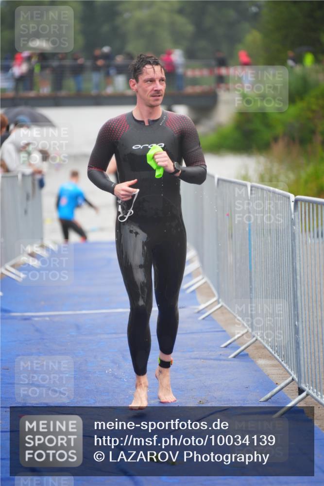 30.08.2026 - Elbe Triathlon Hamburg LAZAROV Photography http://msf.ph/oto/10034139 30.08.2026 08:56:17 Schwimmen 429, 498, 534 meine-sportfotos.de