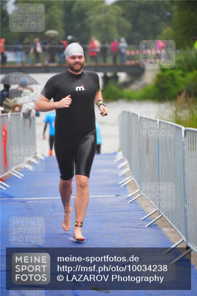 30.08.2026 - Elbe Triathlon Hamburg LAZAROV Photography http://msf.ph/oto/10034238 30.08.2026 08:56:53 Schwimmen 400, 434, 488 meine-sportfotos.de