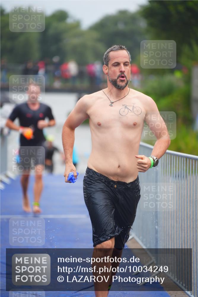 30.08.2026 - Elbe Triathlon Hamburg LAZAROV Photography http://msf.ph/oto/10034249 30.08.2026 08:57:11 Schwimmen 492, 616 meine-sportfotos.de