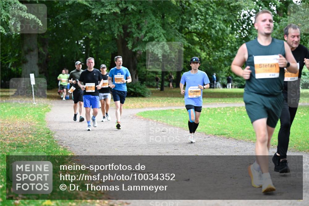 30.08.2026 - Blankeneser Heldenlauf Dr. Thomas Lammeyer http://msf.ph/oto/10034352 30.08.2026 10:40:42 Laufen 2011, 2912, 51, 2523 meine-sportfotos.de