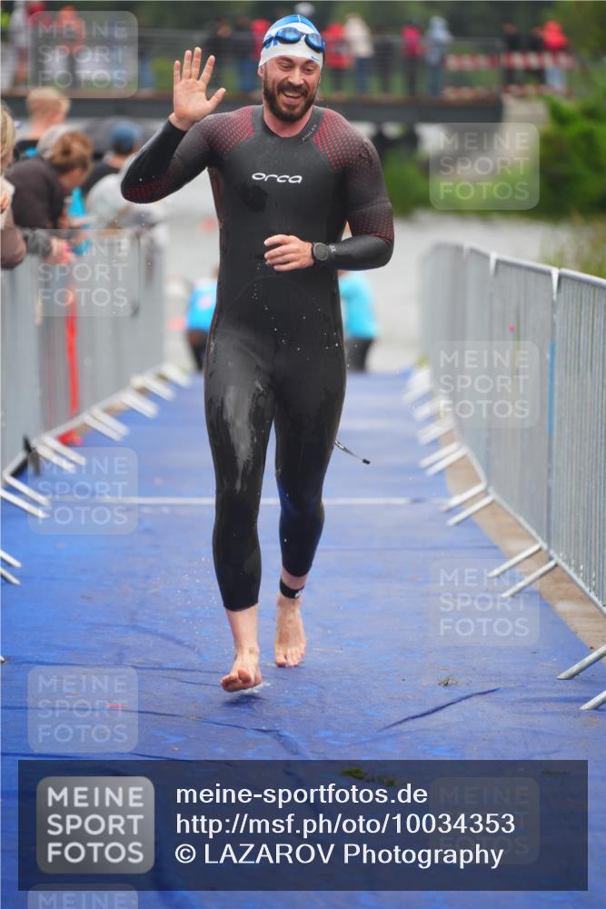 30.08.2026 - Elbe Triathlon Hamburg LAZAROV Photography http://msf.ph/oto/10034353 30.08.2026 08:57:50 Schwimmen 410, 452, 483, 495, 500, 639 meine-sportfotos.de