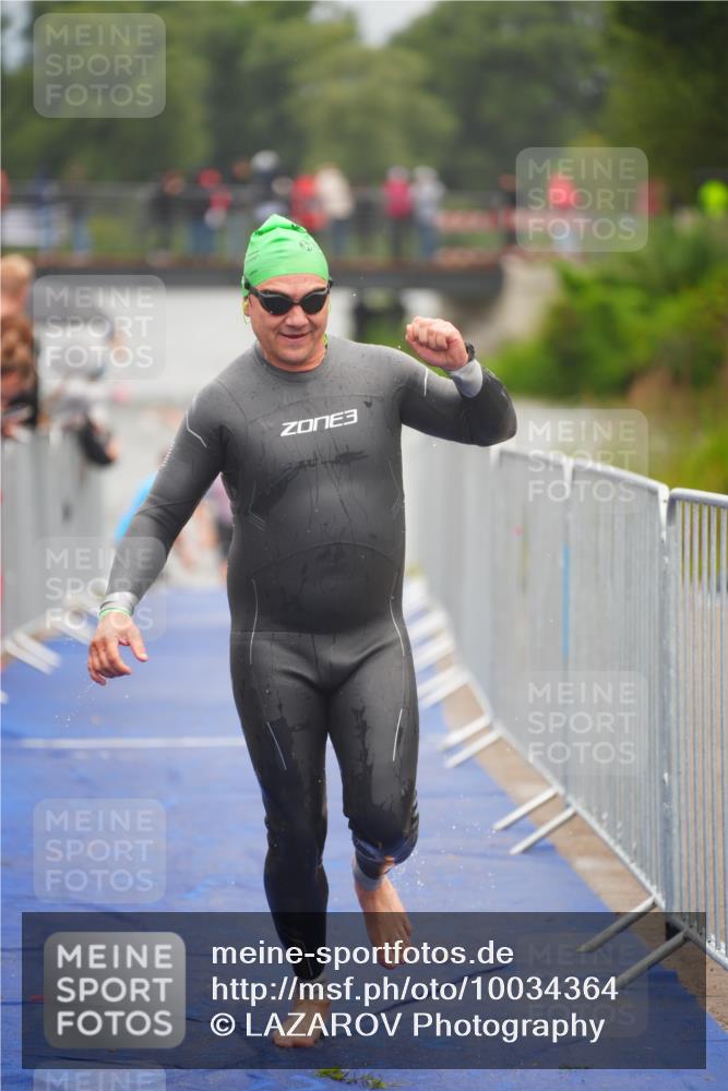 30.08.2026 - Elbe Triathlon Hamburg LAZAROV Photography http://msf.ph/oto/10034364 30.08.2026 08:57:54 Schwimmen 495, 500, 639 meine-sportfotos.de