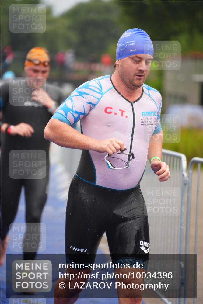 30.08.2026 - Elbe Triathlon Hamburg LAZAROV Photography http://msf.ph/oto/10034396 30.08.2026 08:58:06 Schwimmen 441, 443, 495, 500, 623, 637 meine-sportfotos.de
