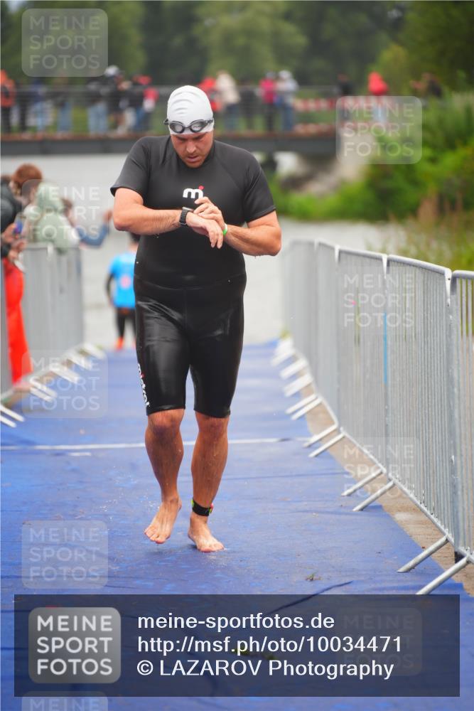 30.08.2026 - Elbe Triathlon Hamburg LAZAROV Photography http://msf.ph/oto/10034471 30.08.2026 08:58:20 Schwimmen 404, 441, 443, 468, 623, 841, 1894 meine-sportfotos.de