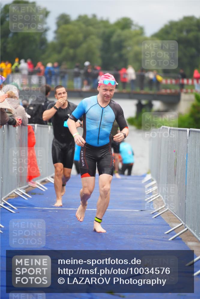30.08.2026 - Elbe Triathlon Hamburg LAZAROV Photography http://msf.ph/oto/10034576 30.08.2026 08:59:16 Schwimmen 497, 536, 567 meine-sportfotos.de