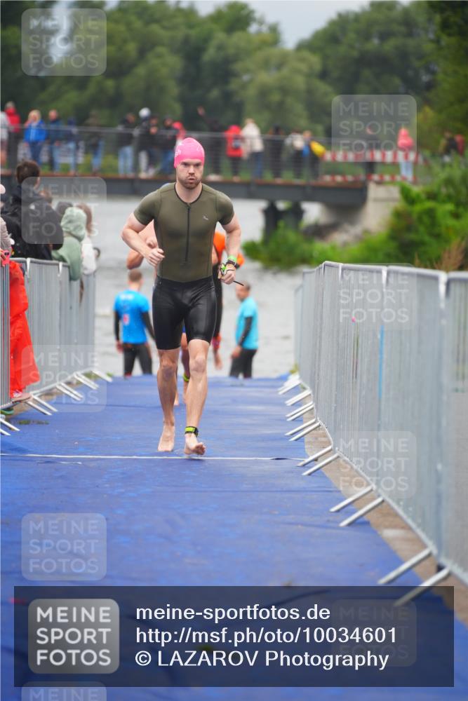 30.08.2026 - Elbe Triathlon Hamburg LAZAROV Photography http://msf.ph/oto/10034601 30.08.2026 08:59:21 Schwimmen 437, 497, 536, 567, 571 meine-sportfotos.de
